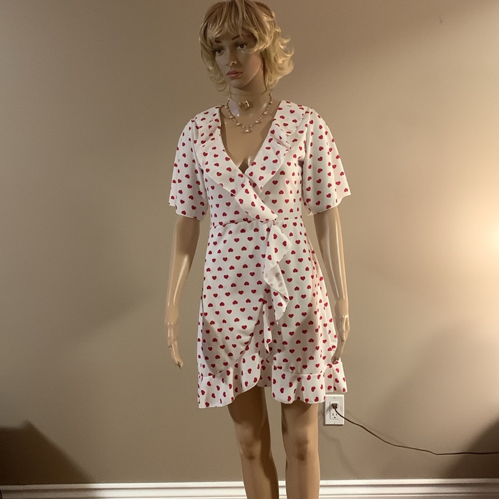 PrettyLittleThing White with Red Hearts Dress Women's Size 6